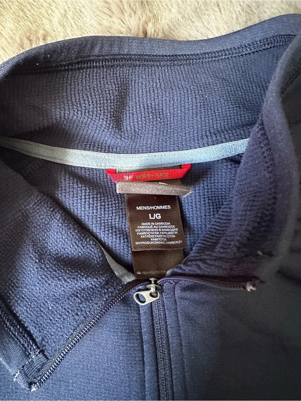 The North Face Men's Navy Half-Zip Performance Pullover